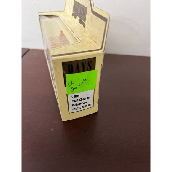 LLEDO 1/64 Diecast 1934 CHEVROLET Delivery Truck Brooke Bond Tea DG26 New! - Picture 6 of 8